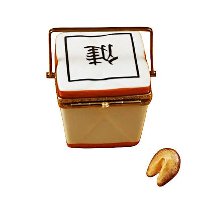 Chinese-takeout-container-decorated-with-elegant-Calligraphy-artwork