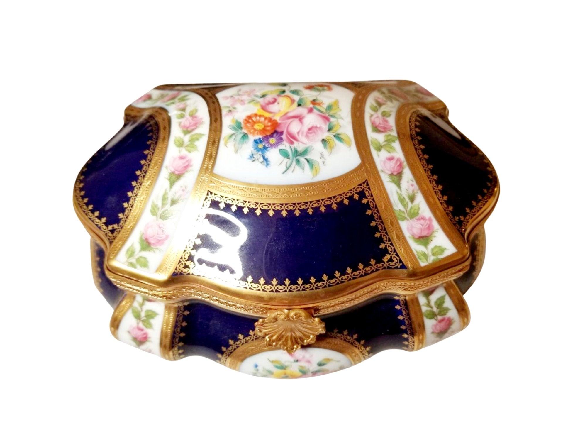 Fontaine Bleau - Penicaud - Champs Elysees - Limited Edition - 9" x 7" x 5" Limoges Box - Limoges Box Boutique