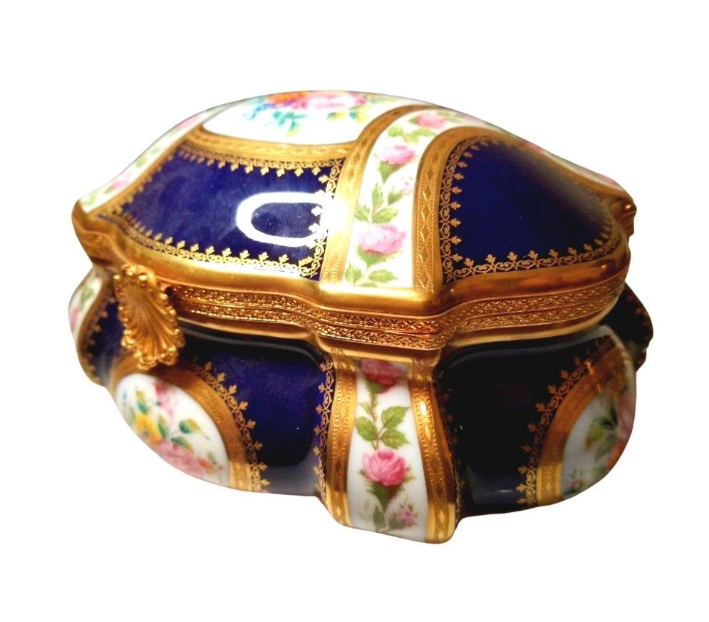 Fontaine Bleau - Penicaud - Champs Elysees - Limited Edition - 9" x 7" x 5" Limoges Box - Limoges Box Boutique