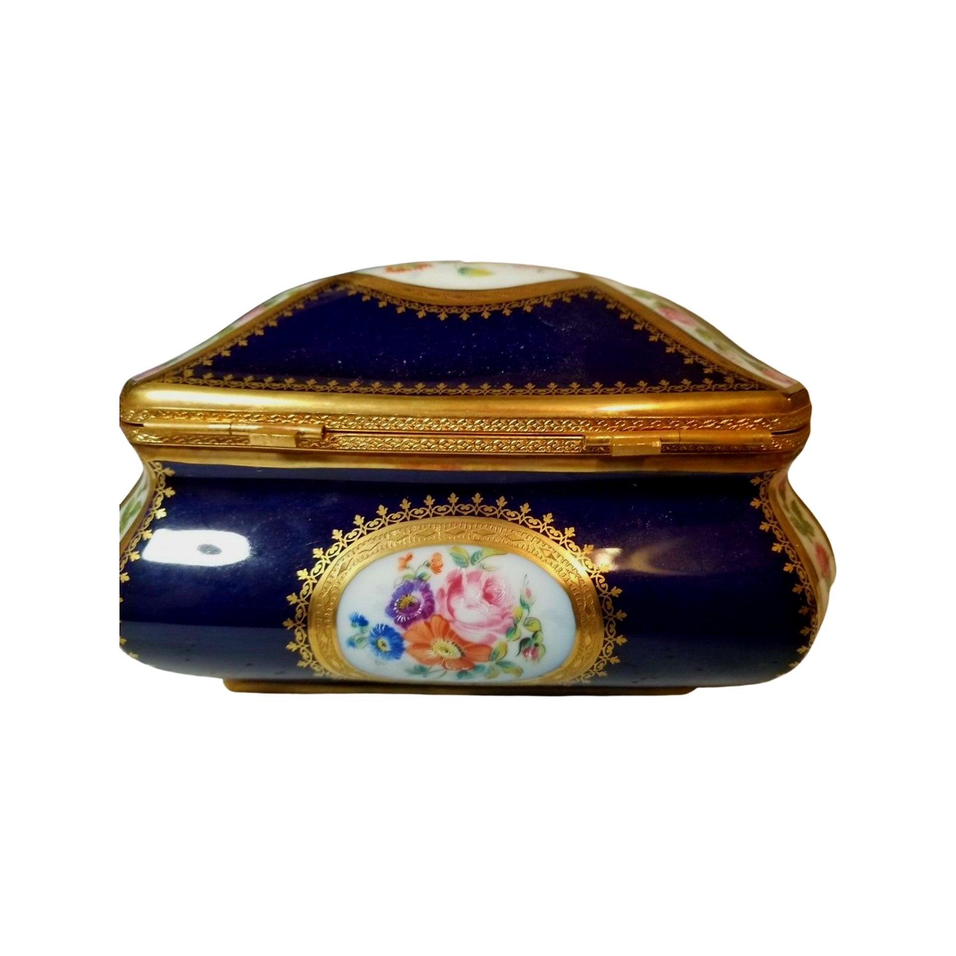 Fontaine Bleau - Penicaud - Champs Elysees - Limited Edition - 9" x 7" x 5" Limoges Box - Limoges Box Boutique