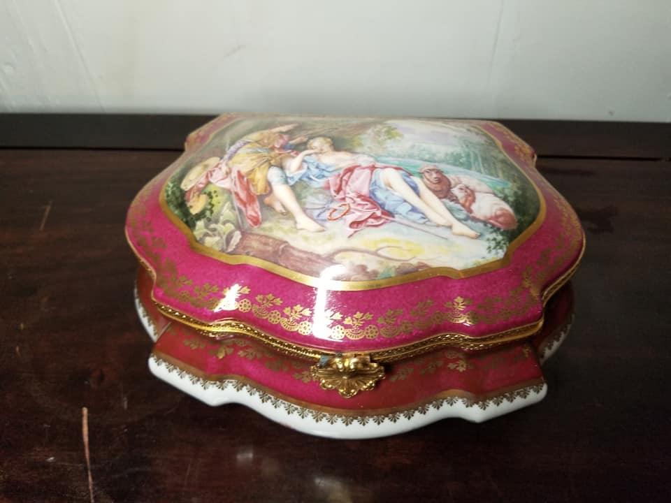 Lovers JEWELRY BOX - 1 of 250 - Penicaud - 9" x 7" x 5" Limoges Box - Limoges Box Boutique