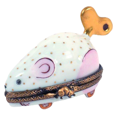 Adorable pink wind-up mouse toy with a cute design and vibrant color