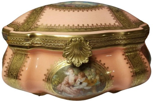 Lt Peach Chest - Louvre -1 of 50 - Penicaud - 9" x 7" x 5" Limoges Box - Limoges Box Boutique