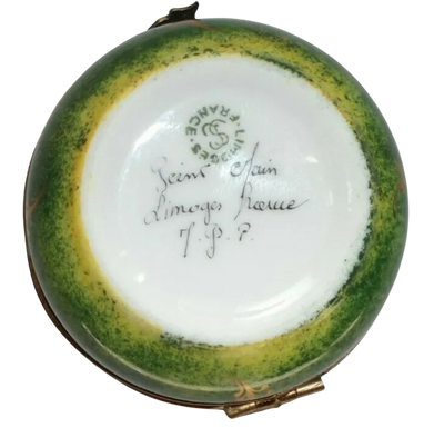 Round Country Side House Cottage on Grass on 2.75" Round
