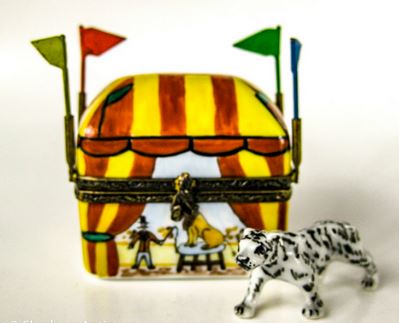 Small Circus Tent w Tiger - EXTREMELY - 3 Extra Days to Ship