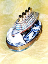 Titanic Boat - A detailed and accurate representation of the historic Titanic