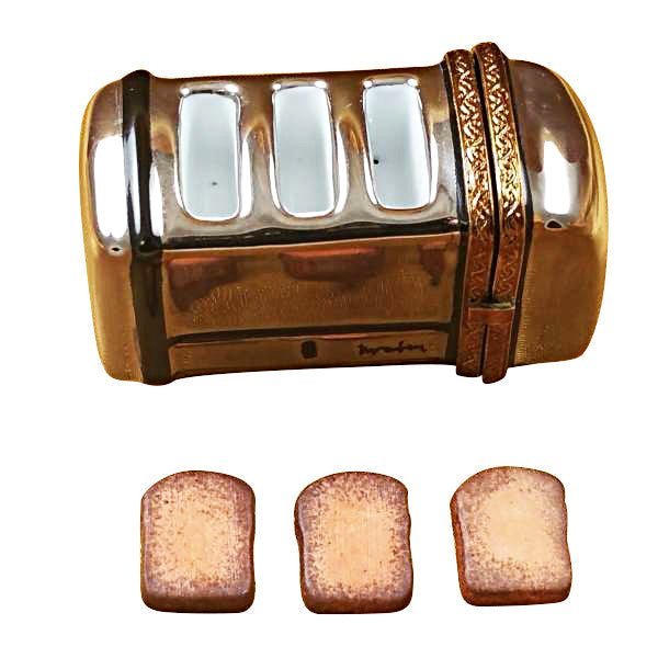 Toaster with Three Removable Pieces of Toast